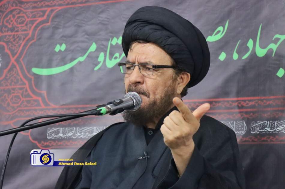 عاشورا، مکتب وحدت و مقاومت است؛ قوم‌گرایی عامل تفرقه و عقب‌ماندگی کشور بوده است